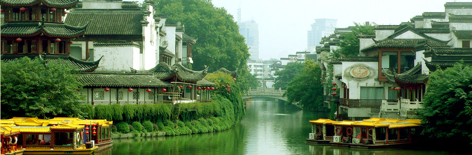 中航?jīng)_擊式壓路機banner